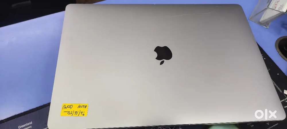 Apple MacBook Pro A2141 2019 model 16inch laptop with 4GB Graphics. i7