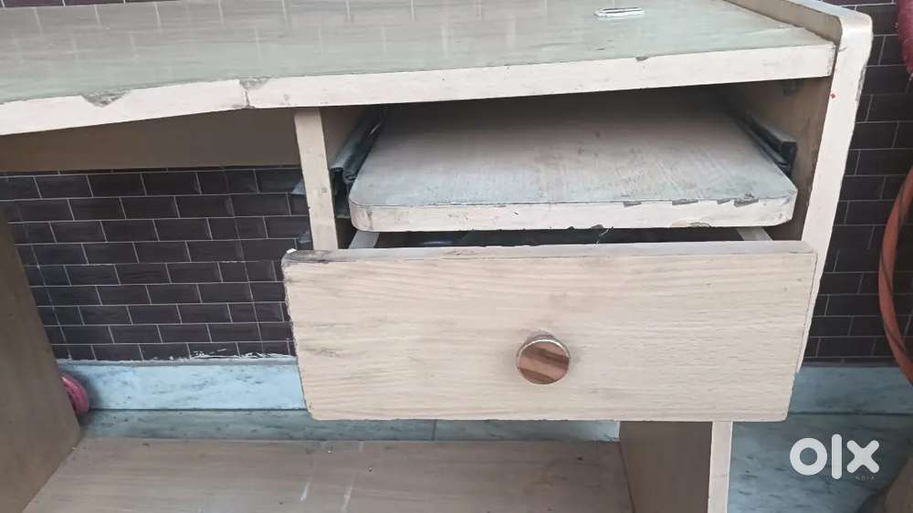 Computer/Study Table