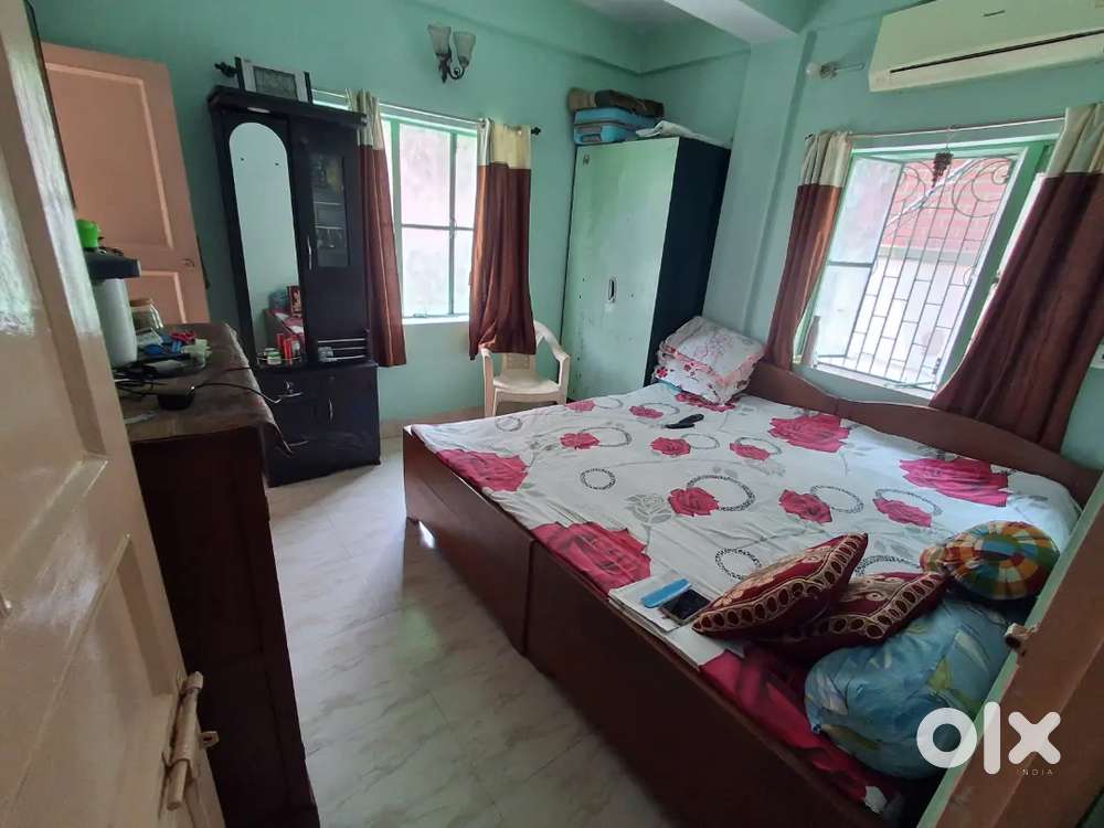 2bhk +1 balcony + 1bathroom +1AC