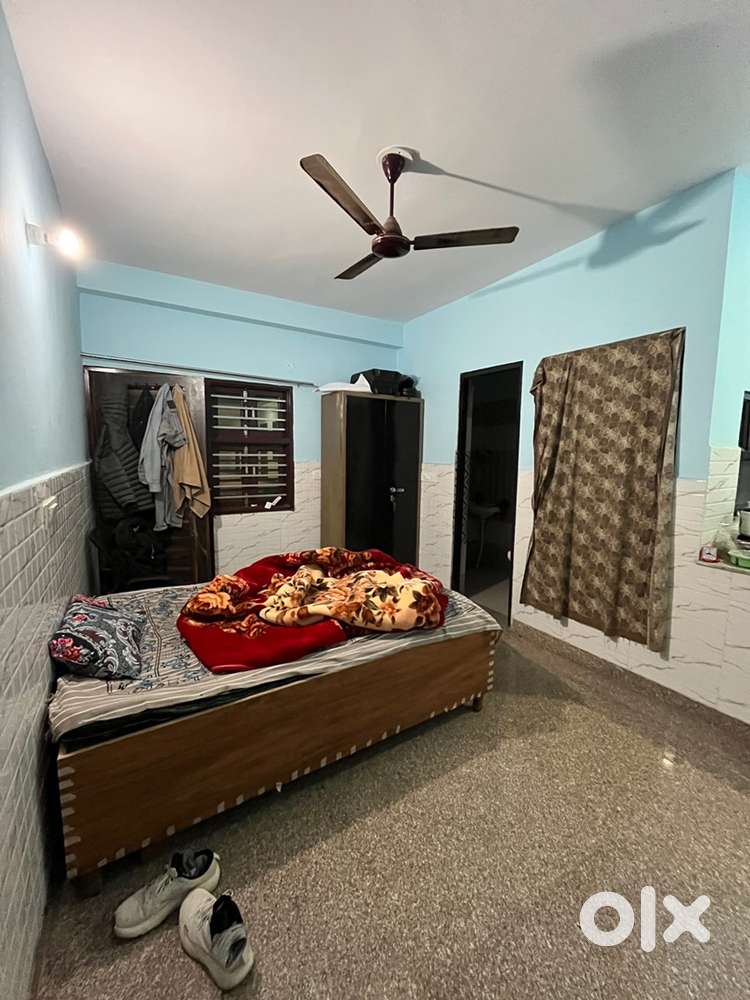 I looking a roomate its 1rk 3000 rent