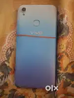 Vivo phone with free rubber band.