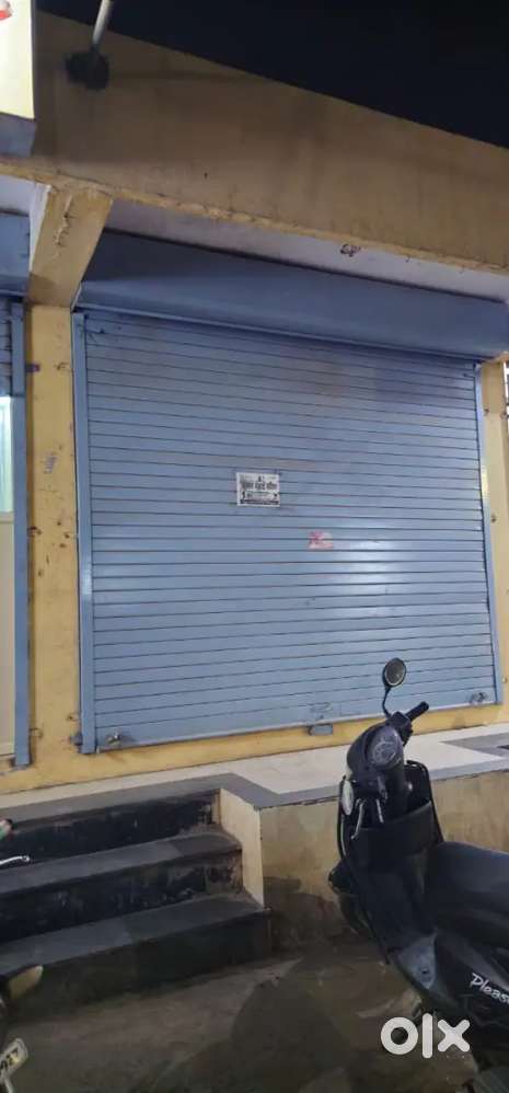 ८० फुट मेन रोड वरची दुकान भाडयाने देणे आहे