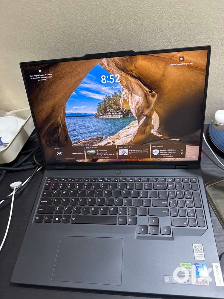 Lenovo 16” Legion Pro 5i 16IRX8 gaming laptop