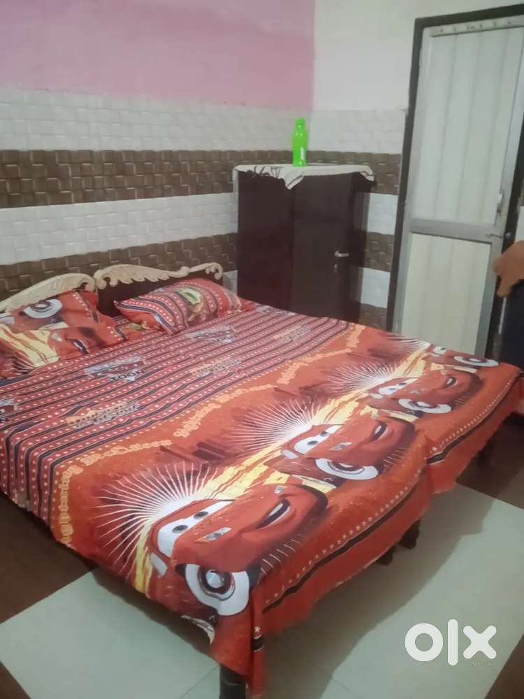Only Boy pg Bed Almirah freeze Ro Gijar