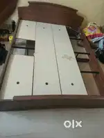 Queen size cot