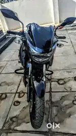 TVS Apache RTR 160 2V(Like-New) - Black edition - 2025 Model