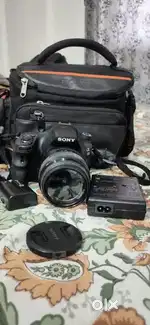 Sony DSLR A58 with single lens