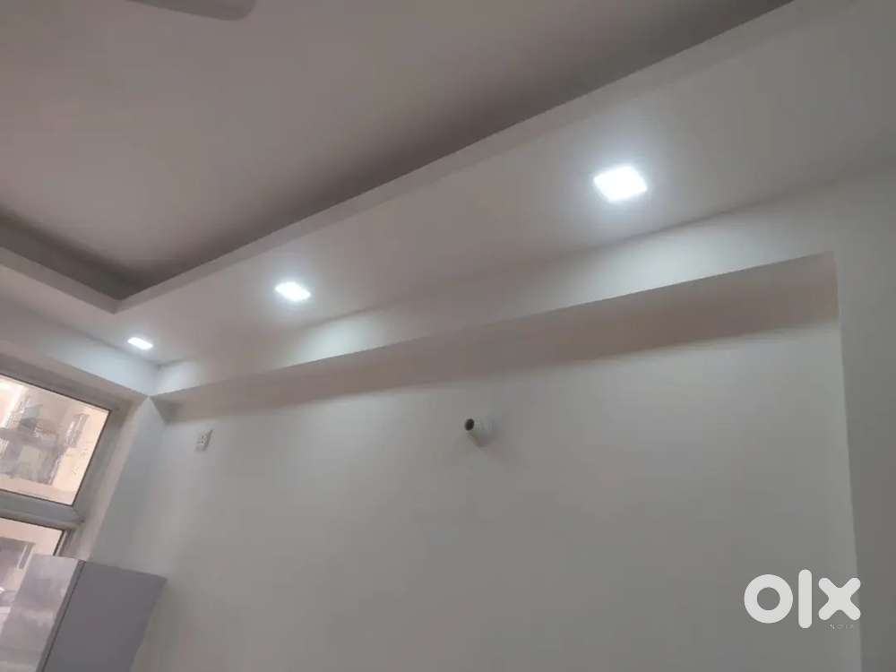 2bhk semi furnished freshmade flat