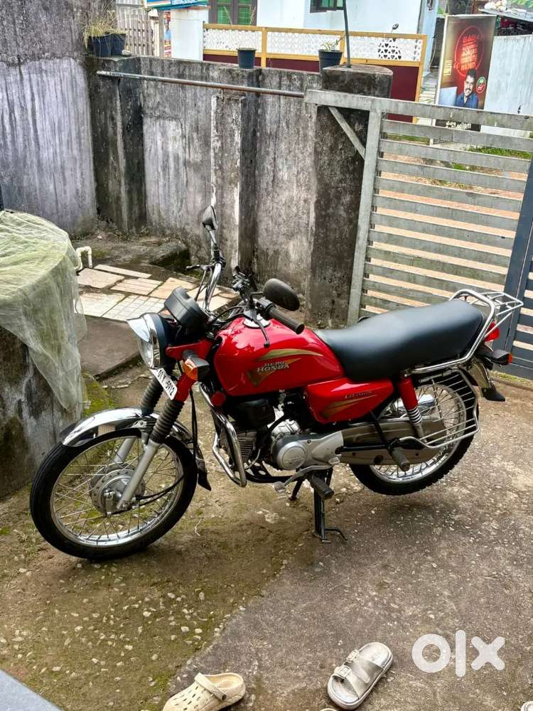 Single use vehicle  engine work doing after running km only 3000