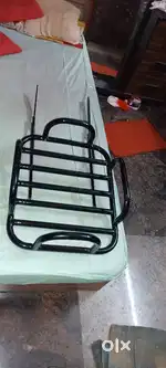 Bajaj Avenjer 220crusie travel carrier