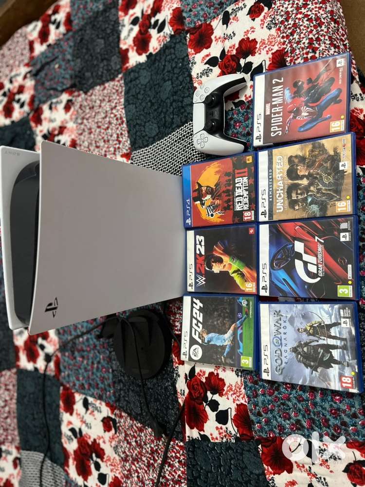 Plastation 5 fat model with 7 games 1tb
