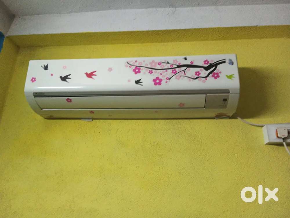 Daikin 1.5 ton 4 years old mint condition