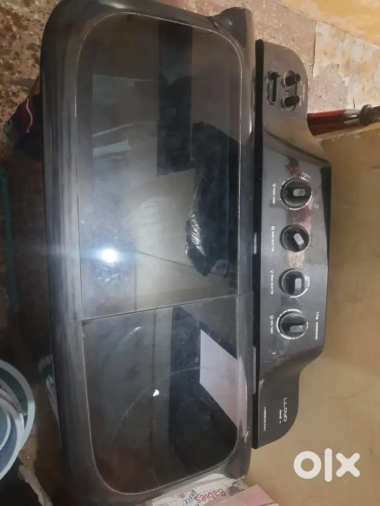 LLYOD WASHING MACHINE 7.5 KG