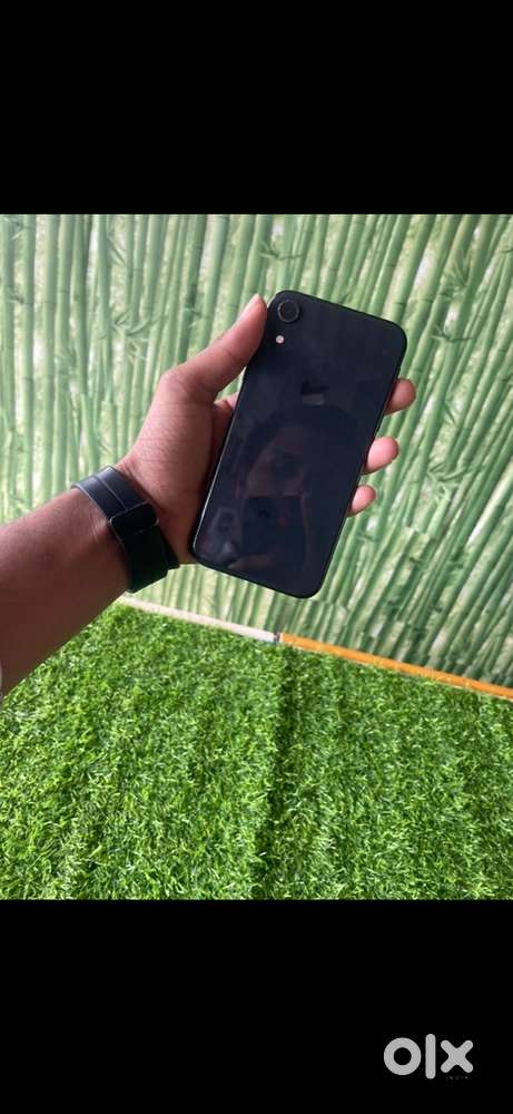 Good condition and with charger and box