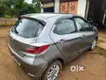Bhot aachi car oan tch cadisn