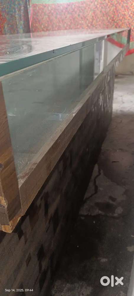 Shop counter table