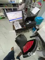 Computer operator for cyber cafe
