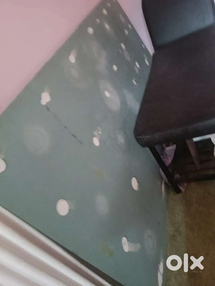 Beauty parlour items