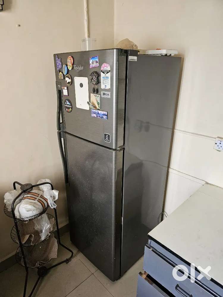 Whirlpool Refrigerator (2014) for Rs 10000