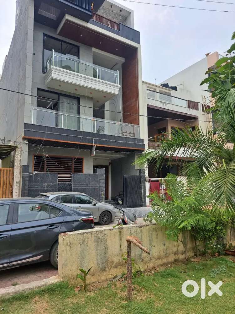 200 yard house sale near PVS road Meerut
