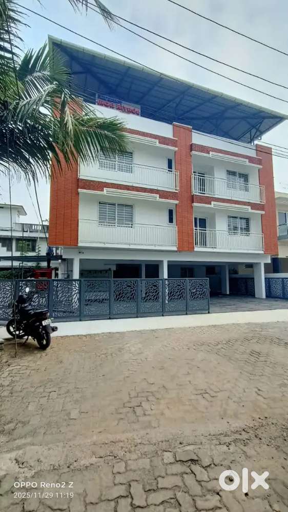 2 lakh rental Edappaly service apartment for sale 7 cent 4 cr asking
