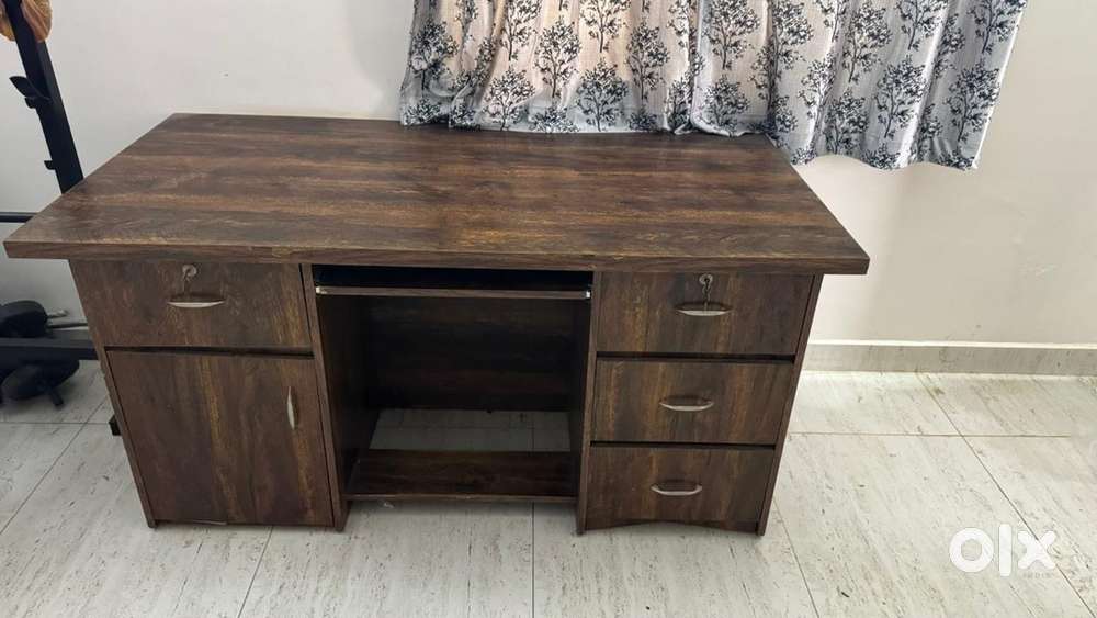 Study table/ computer table / Office table