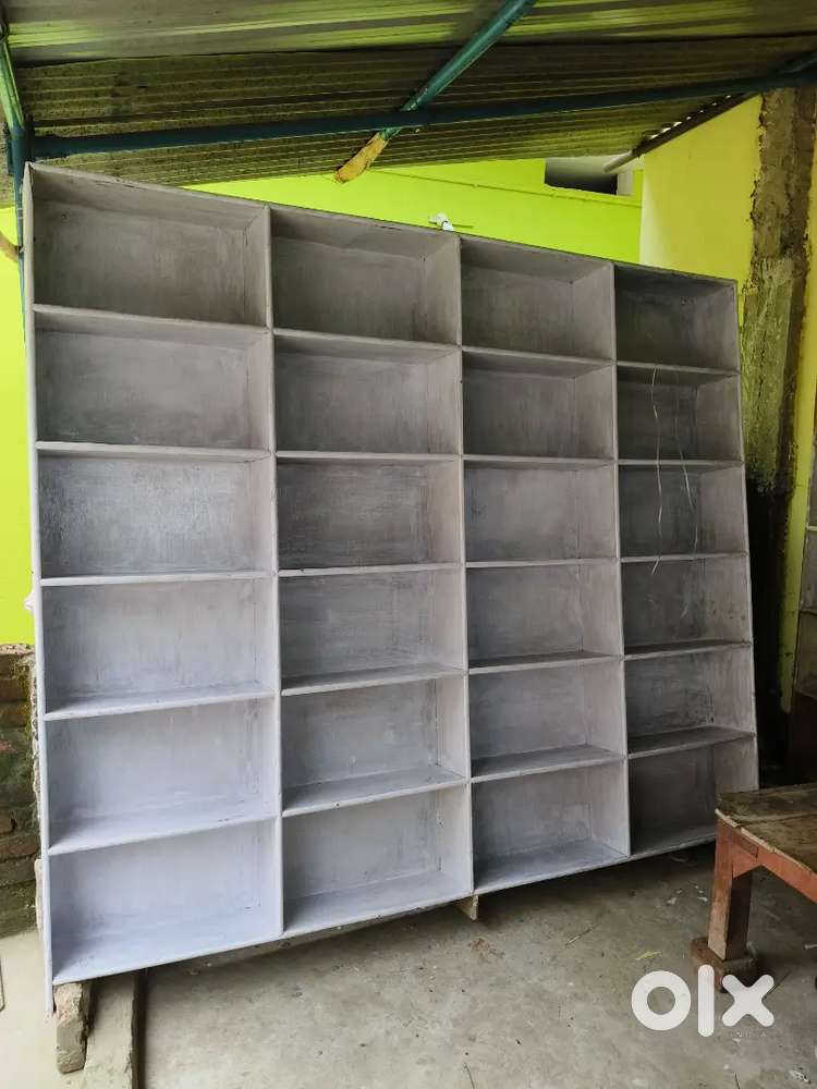 Urgent Sell of Shop Rack !