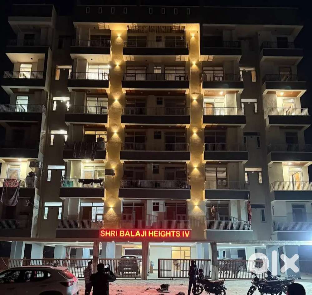 2 BHK Semi-Furnished Flat for Sale – Prime Location