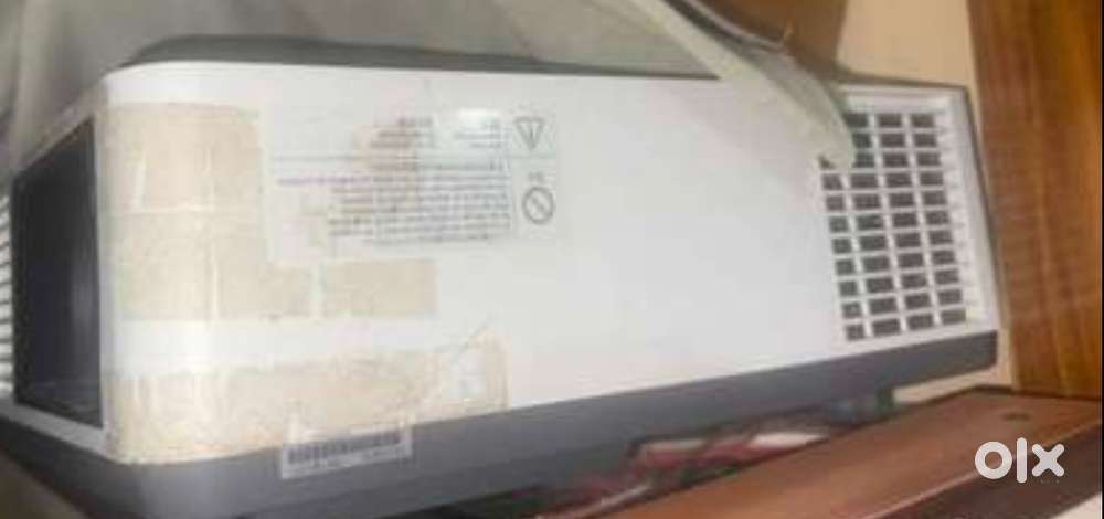 Projector SONY VPL CXZ10 projector for sale