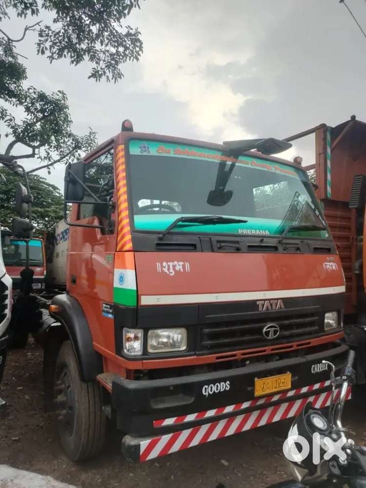 TATA 1212 20 FEET LTT TAX