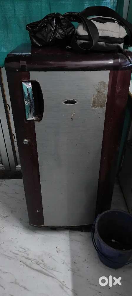 Whirlpool fridge 185 liter
