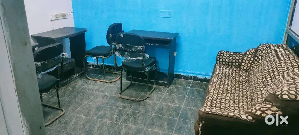 OFFICE AVAILABLE FOR RENT