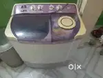 LG semi autometic washing machine