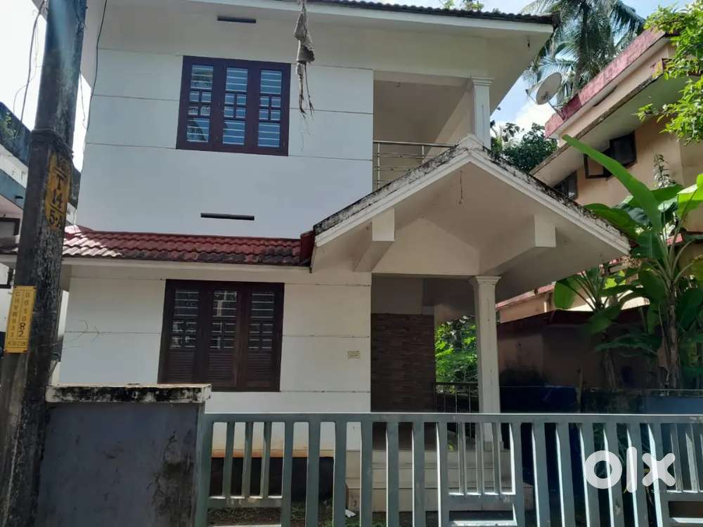 2 Bedroom Attached 1 car parking Ground floor