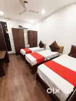 PG Near Lensekart, Aipl Business Club, Brillon, Emaar Digital Greens,