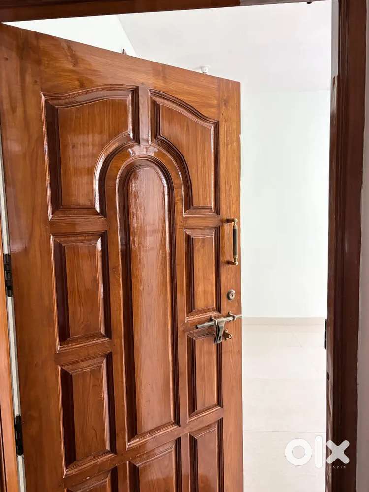 Opposite park near isro layout flat for sale