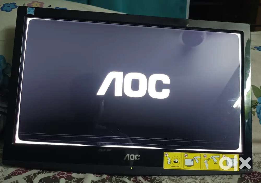 AOC 16 Monitor, Running condition, slightly display issue corner side