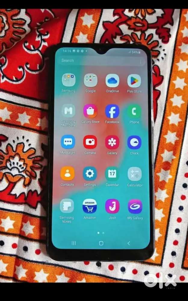 Samsung m20  3gb ram.32gb storge 4g phone .