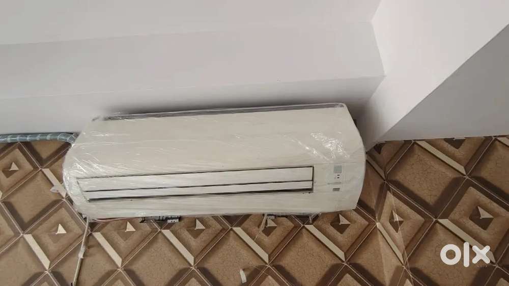 DAIKIN 1.5 TON SPLIT AC