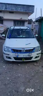 Mahindra Xylo 2012