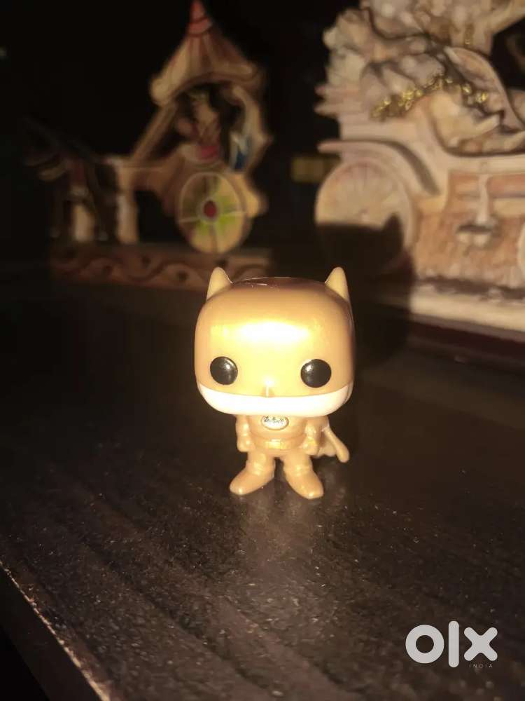 Kinder Joy ( Golden batman)