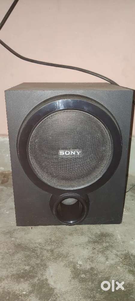 Sony Speaker  PRICE .3000 EXCELLENT CONDITION