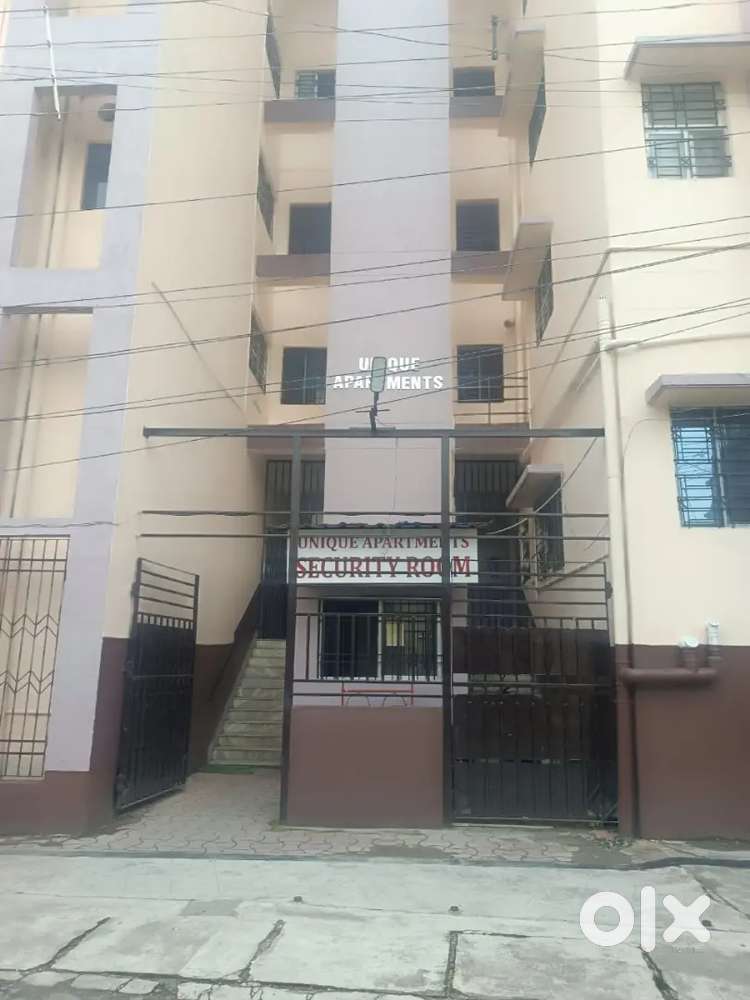3BHK ready to move 1st floor with car parking