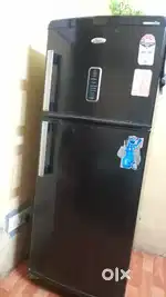 Whirlpool fridge 10 years old in working condition