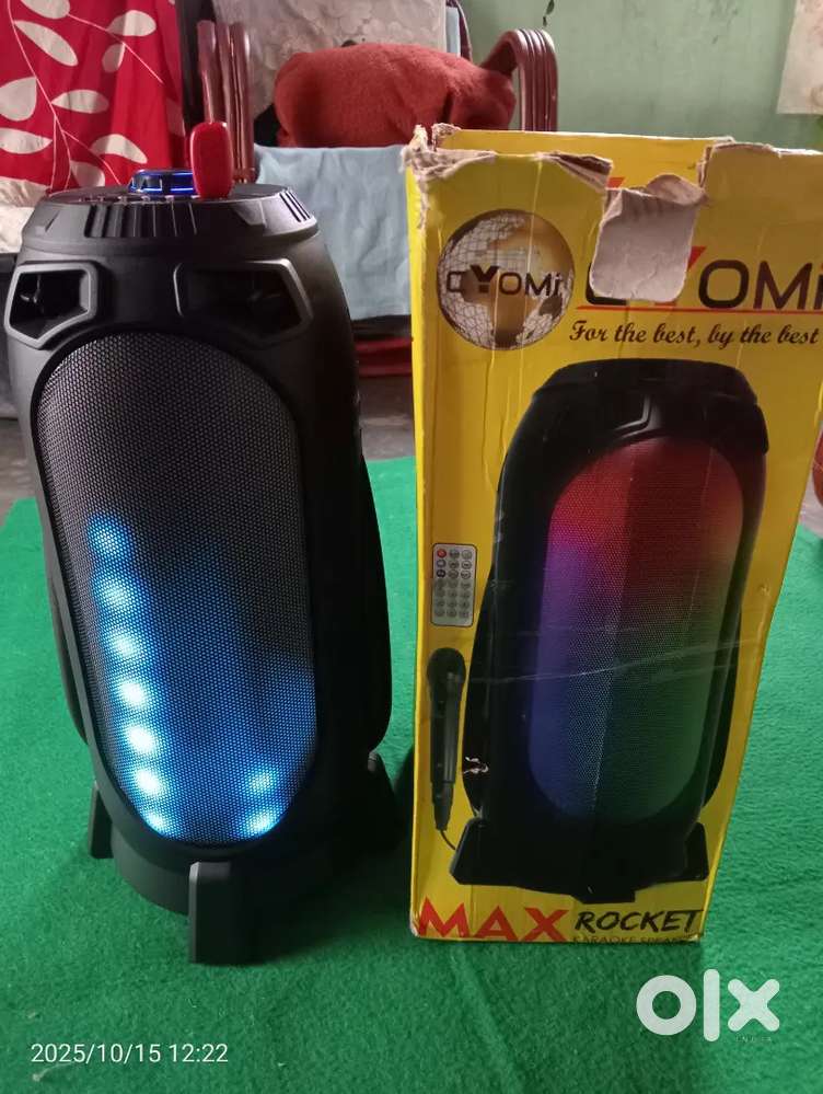 Bluetooth speaker for sale 2 days old
