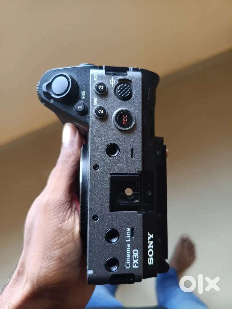 SONY CINEMALINE FX30 CAMERA AND SIGMA LENS