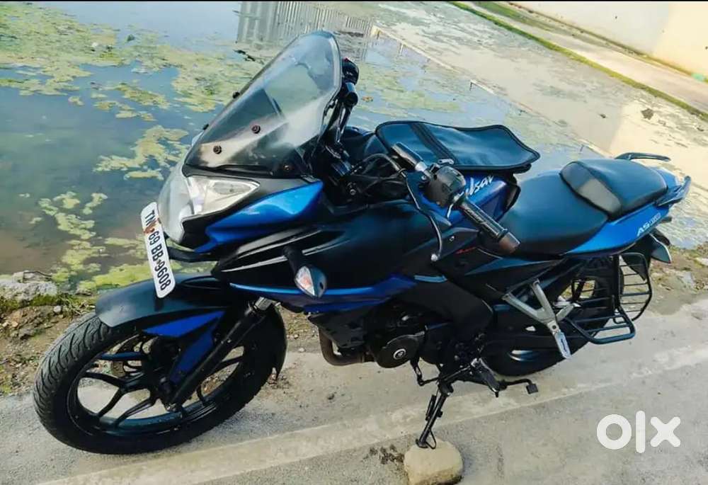 Pulsar As150 (1owner)