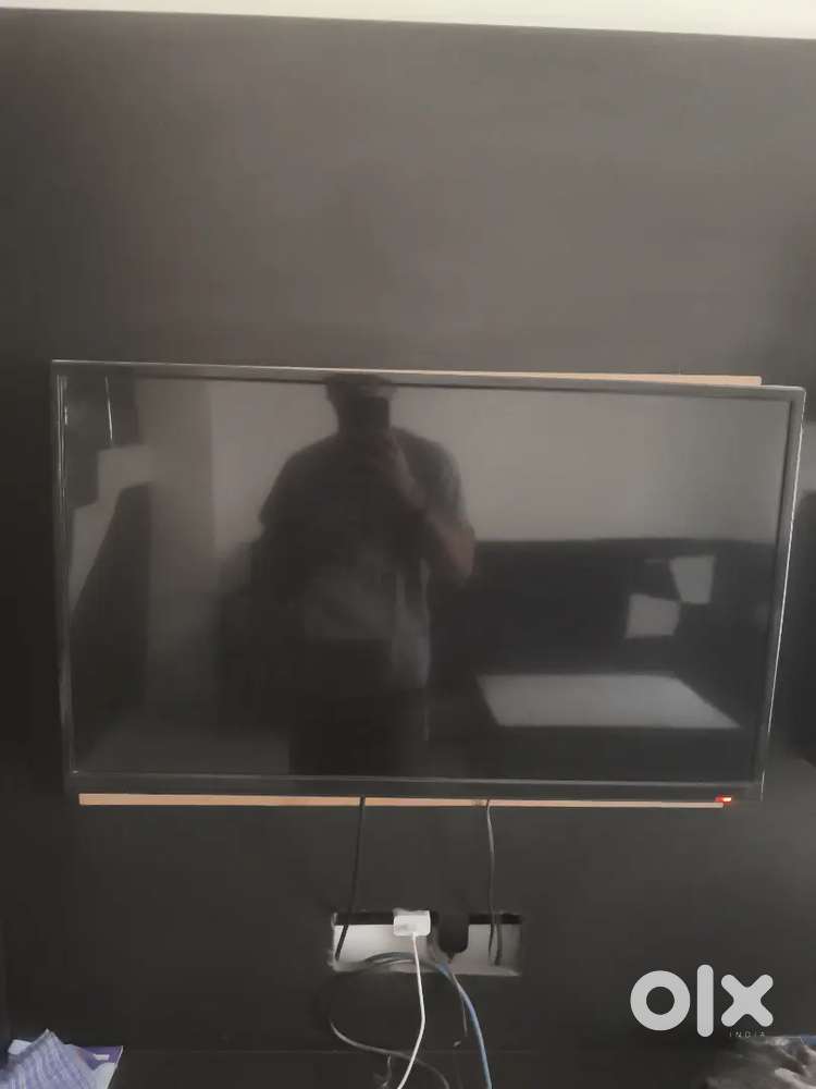 FAST SELL • 32 Inch LED TV• Full Working Condition