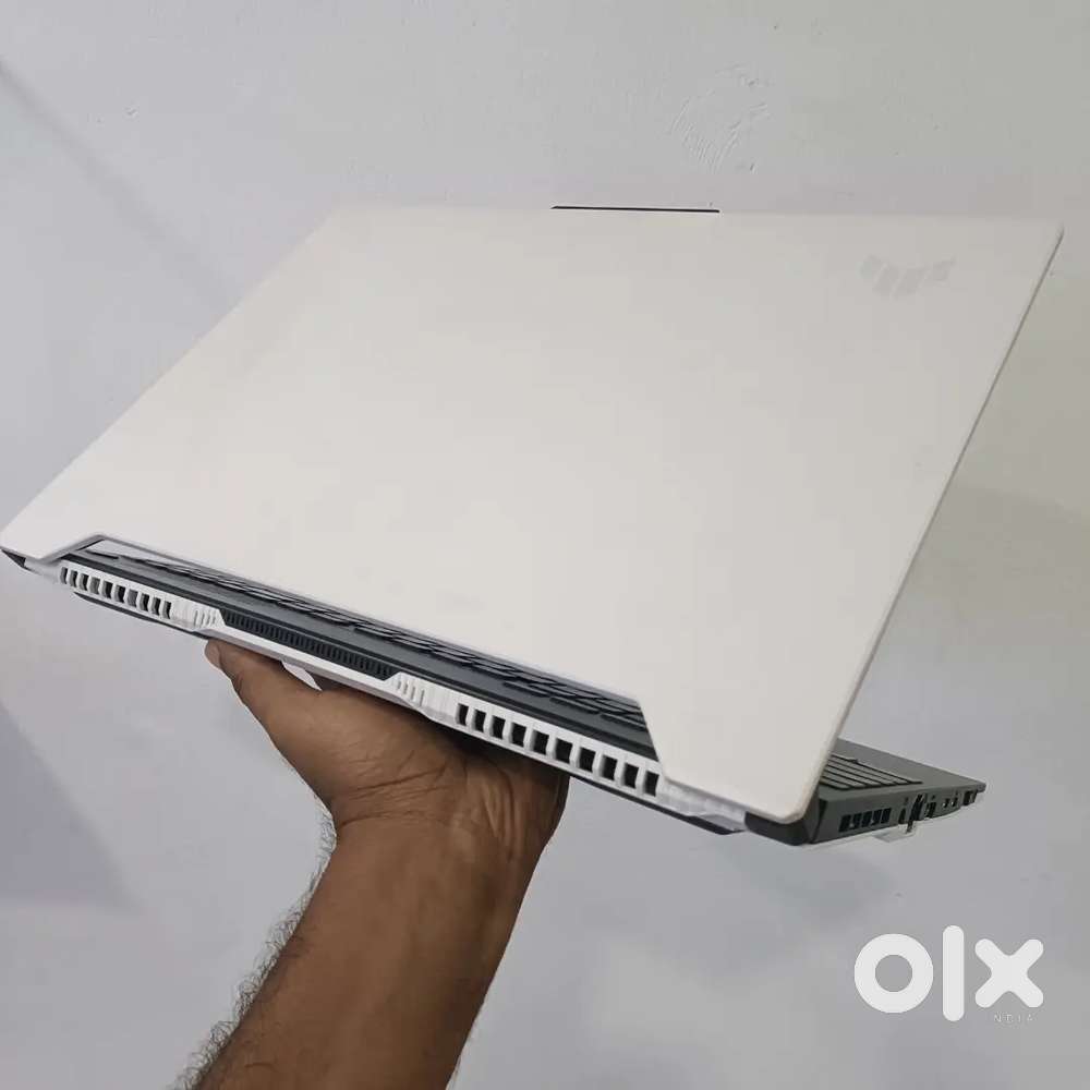 Asus 
Intel Core i7 12 th Gen RTX 3050 Ti 4GB
16GB Ram DDR5
512GB SSD