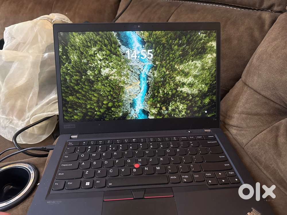 Lenovo T14 laptop in excellent condition with warranty